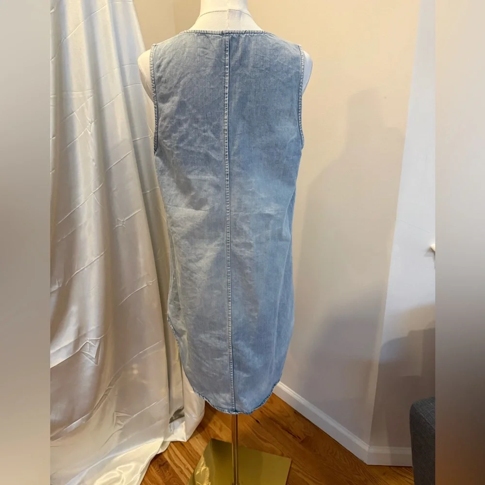 Cupshe Light Blue Sleeveless Denim Shift Dress - Picture 3 of 4